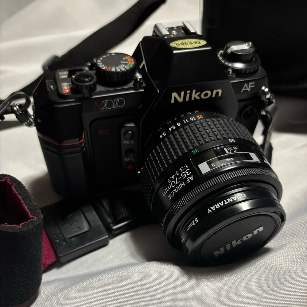 Nikon N2020 AF Camera